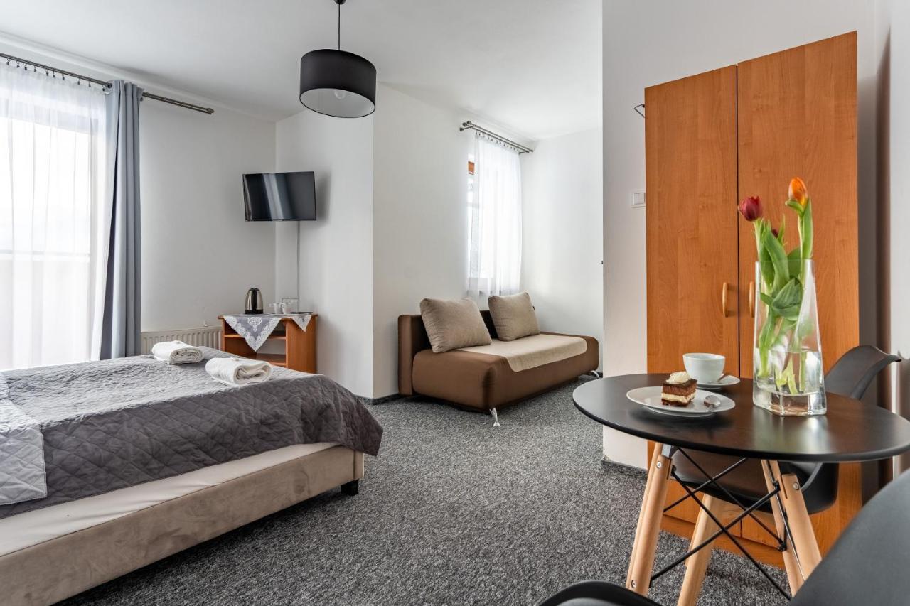 Villa 84 & Apartments - Jacuzzi, Sauna Nocleg ze śniadaniem *