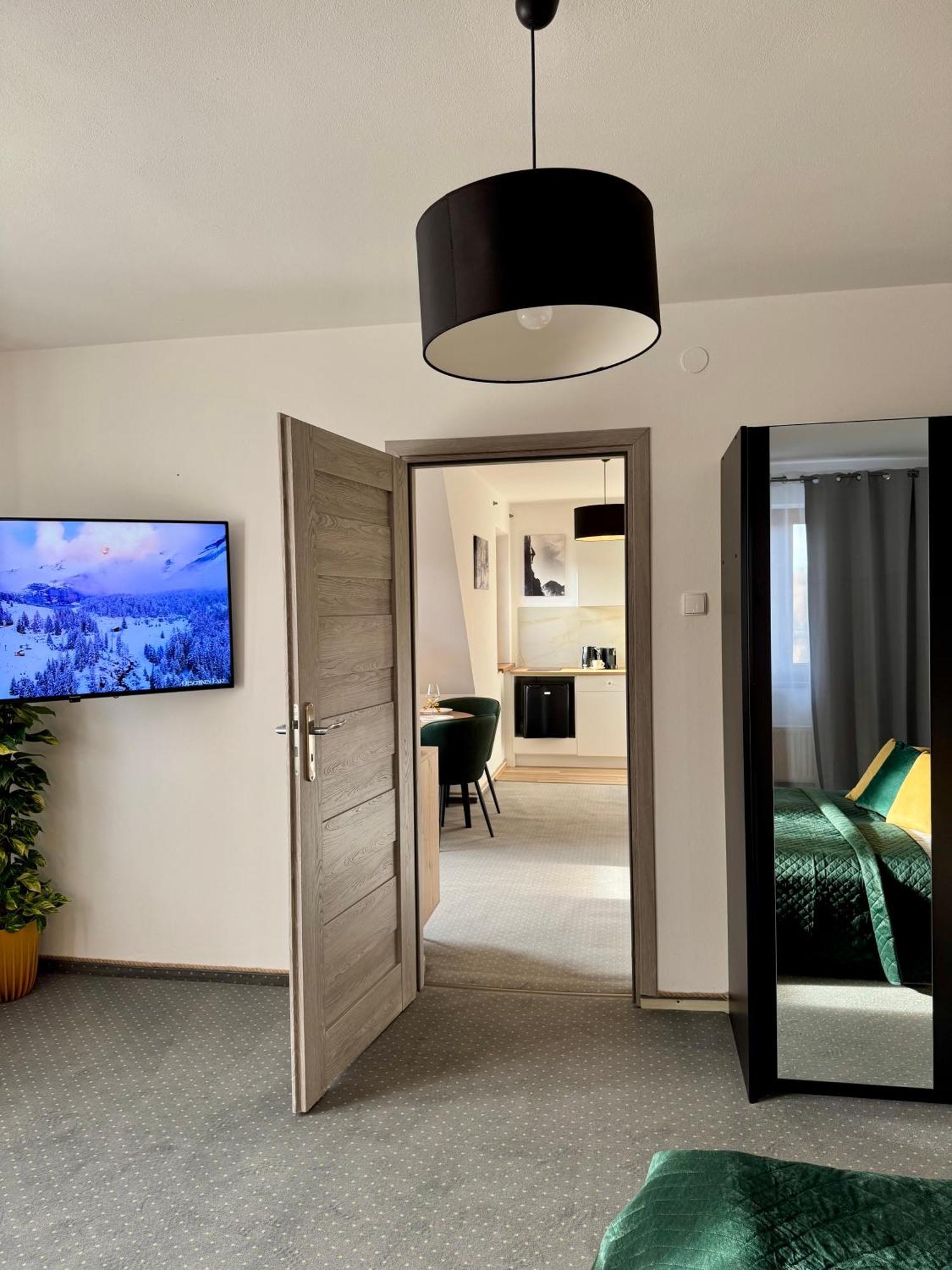 Nocleg ze śniadaniem Villa 84 & Apartments - Jacuzzi, Sauna Zakopane