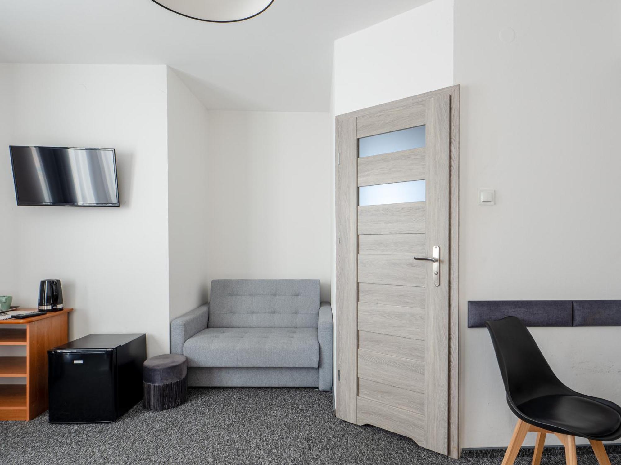 Nocleg ze śniadaniem Villa 84 & Apartments - Jacuzzi, Sauna *